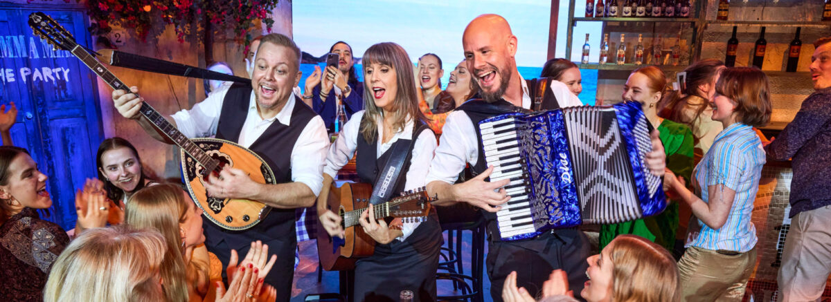 Bild från Mamma Mia The Party. Foto: Peter Knutson.